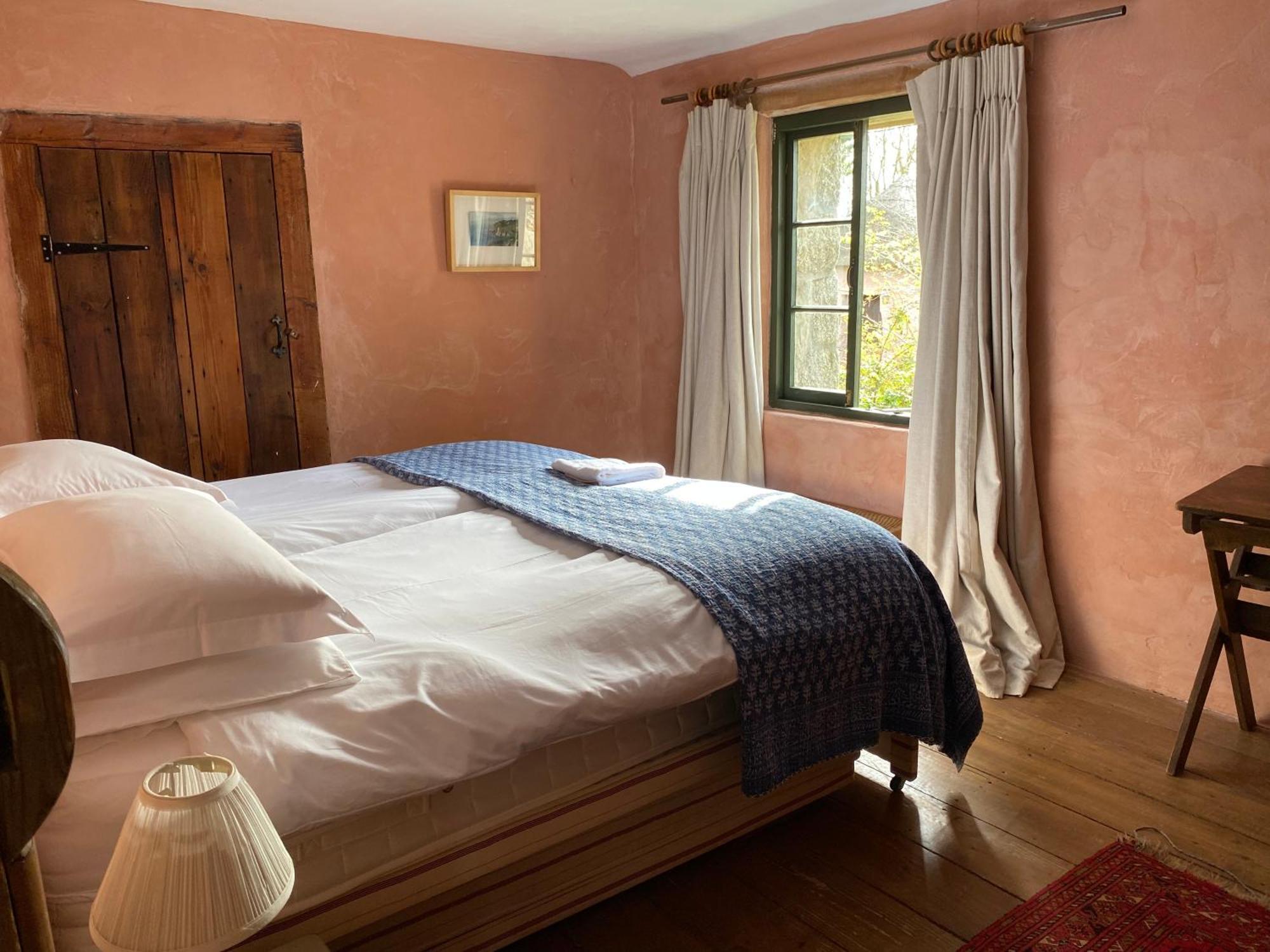 The Barn, Higher Boden, Manaccan, Helston, Cornwall Екстериор снимка